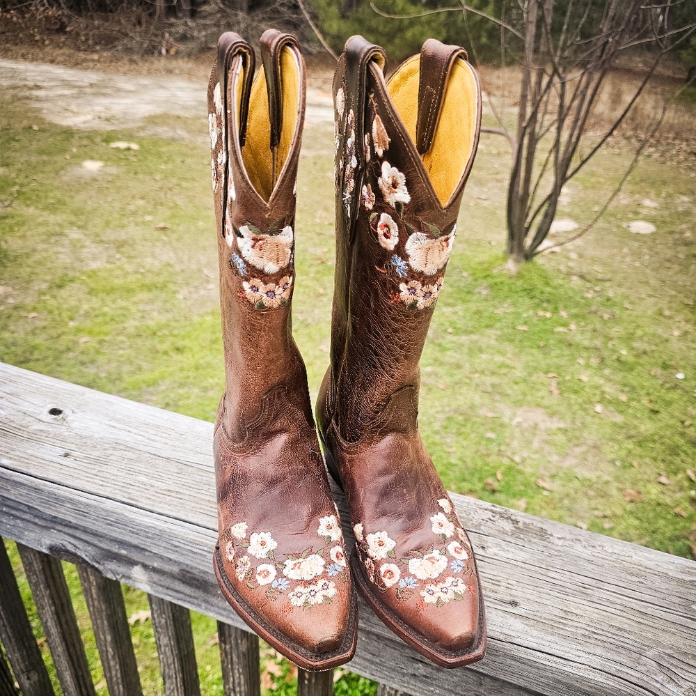 Cavender's Womens Boots